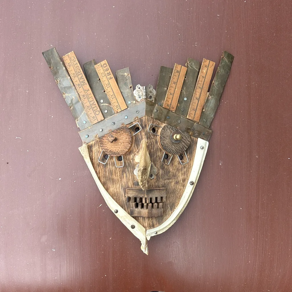 image of Mask of Fred of Quality Majestic 